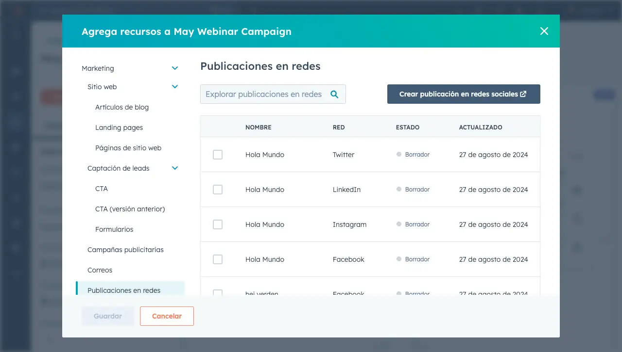 Vista de HubSpot que muestra cómo añadir publicaciones de redes sociales a una campaña